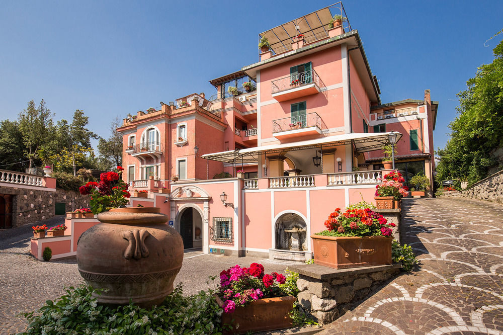 Hotel Castel Vecchio Кастель-Гандольфо Экстерьер фото