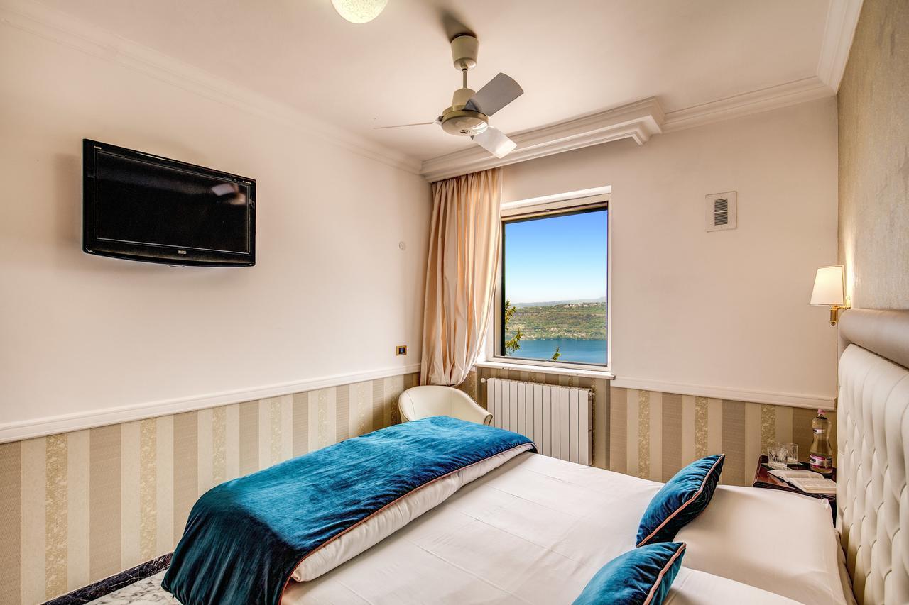 Hotel Castel Vecchio Кастель-Гандольфо Экстерьер фото