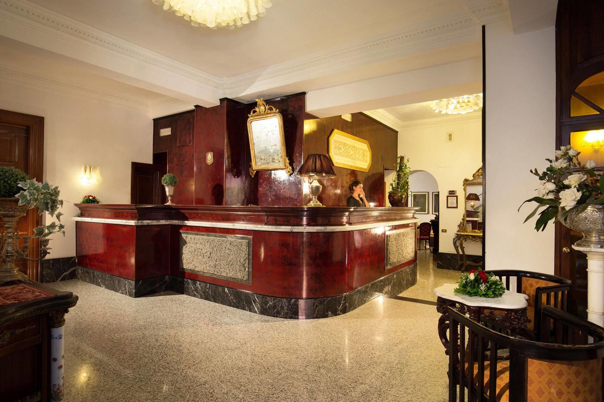 Hotel Castel Vecchio Кастель-Гандольфо Экстерьер фото