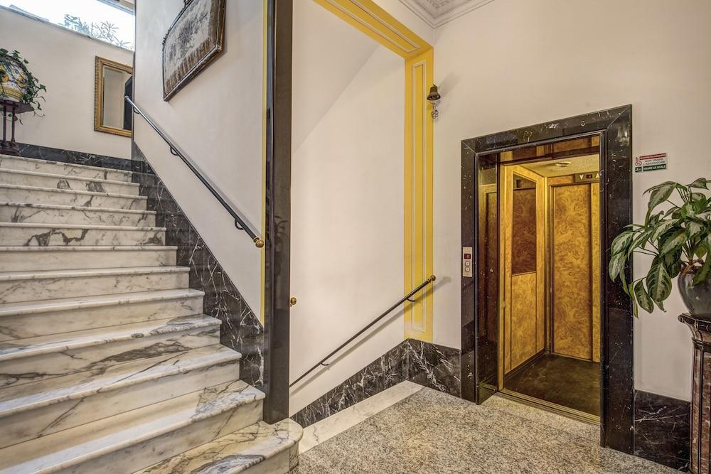 Hotel Castel Vecchio Кастель-Гандольфо Экстерьер фото